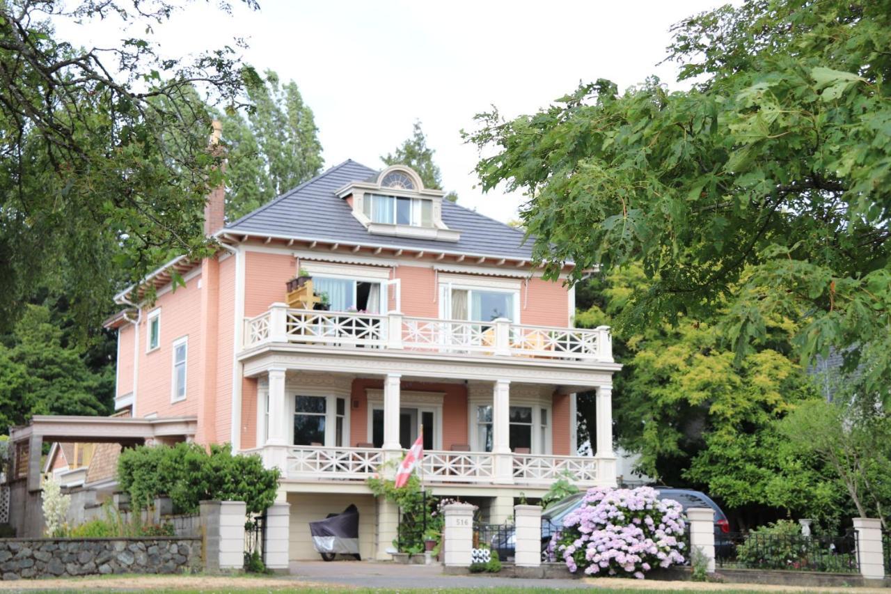 Lipton Place By Elegant Waterfront Esquimalt Екстер'єр фото