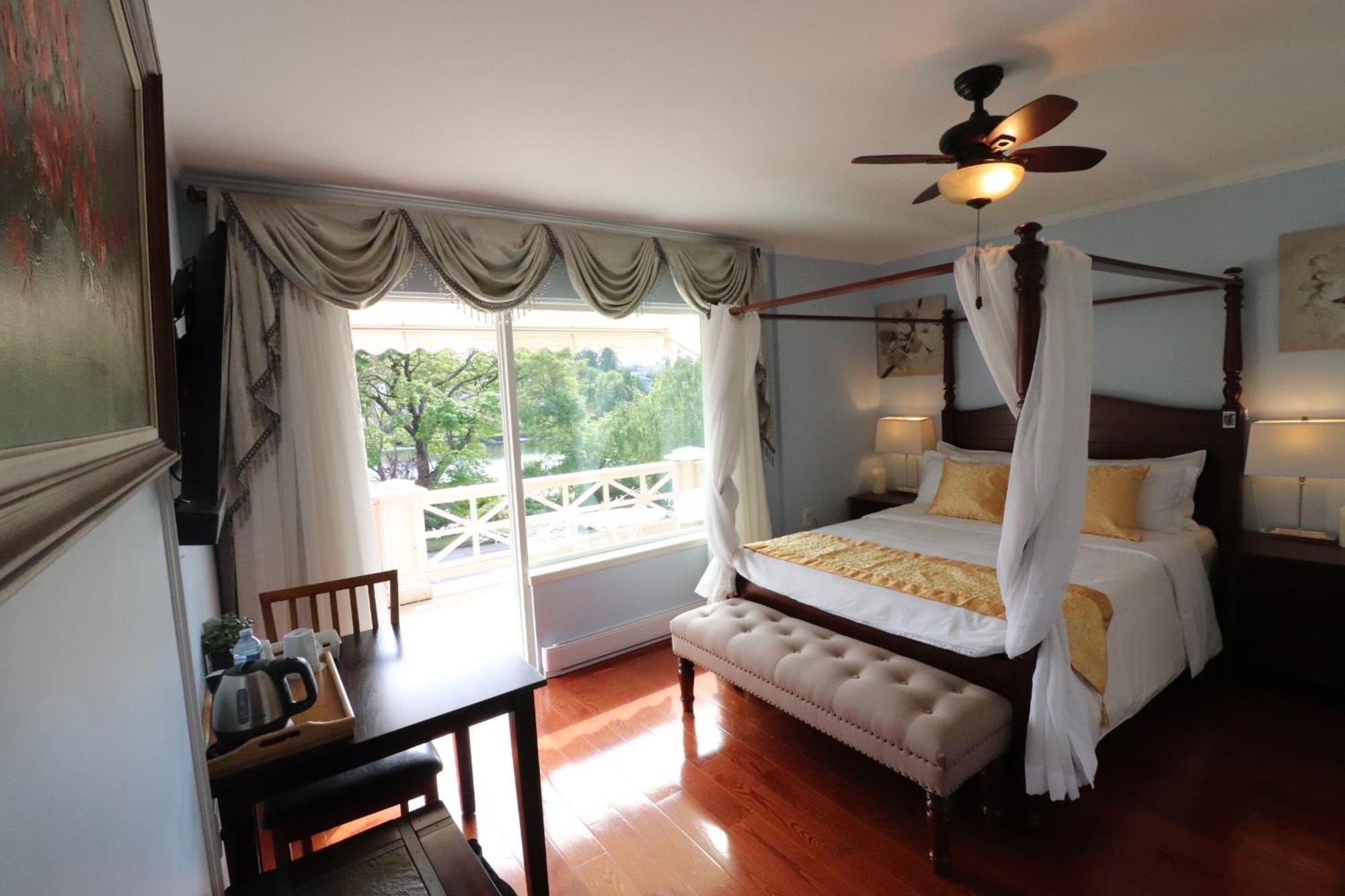 Lipton Place By Elegant Waterfront Esquimalt Екстер'єр фото