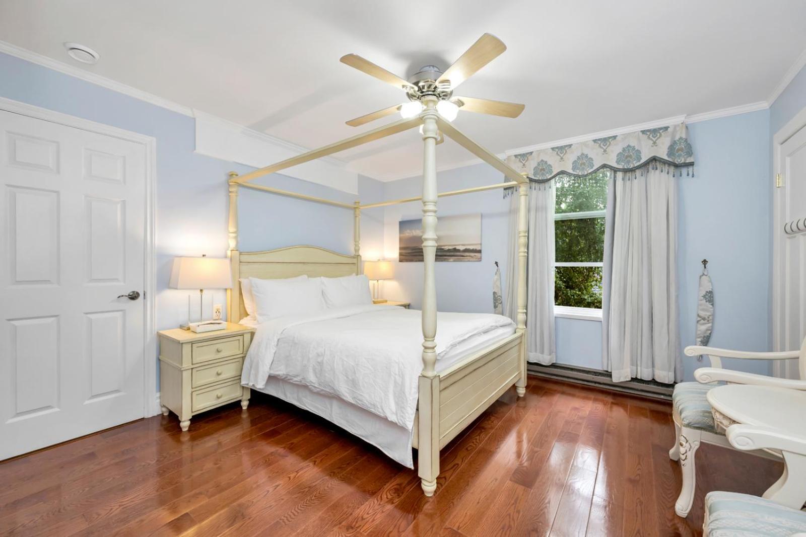 Lipton Place By Elegant Waterfront Esquimalt Екстер'єр фото